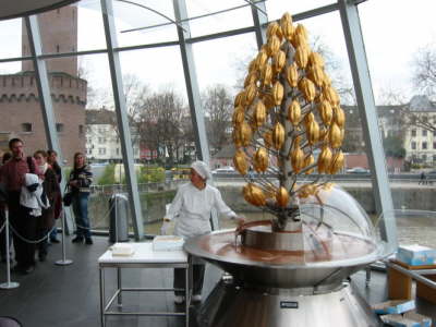 Choc fountain