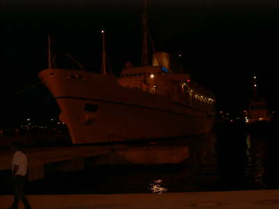 Cruise Boat