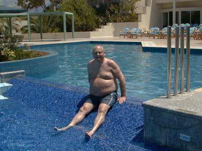 Dave poolside