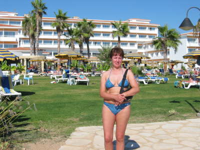 Hotel wife